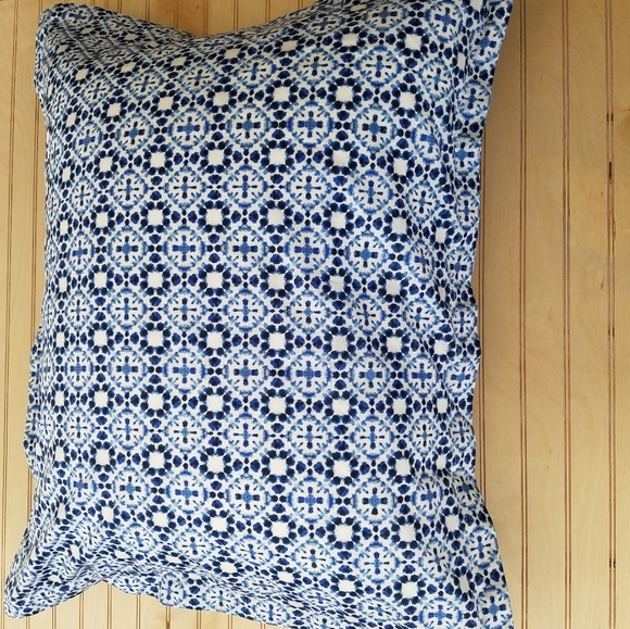 Echo Design Twin Duvet & Sham Set - Picture 4 of 6